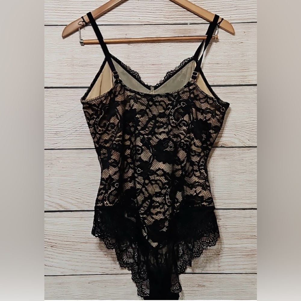 Pinsy Black Lace Plus-Size Medium Shaping Bodysuit
SIZE 2X ⭐️NWT⭐️ - Picture 9 of 12